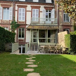 Appartement à 3 Chambres à Coucher