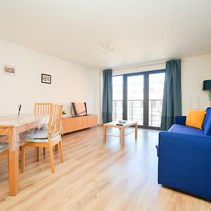 Appartement à 2 Chambres à Coucher