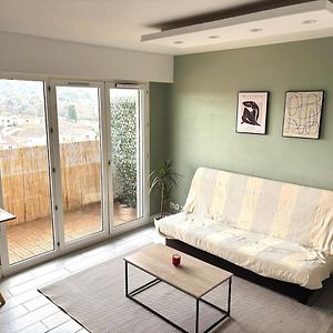 Appartement à 2 Chambres à Coucher