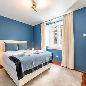Appartement à 2 Chambres à Coucher