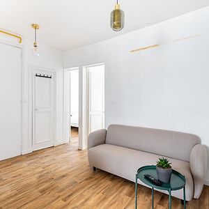 Appartement à 2 Chambres à Coucher