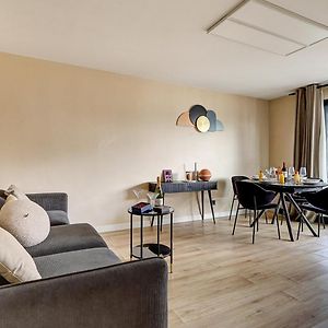 Appartement à 3 Chambres à Coucher