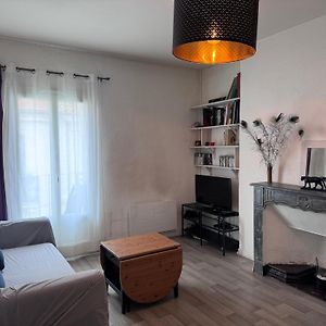 Le Farges- Chambre Dans Appartement Partage-3 Minutes Gare St Roch- Laconciergeriebynina