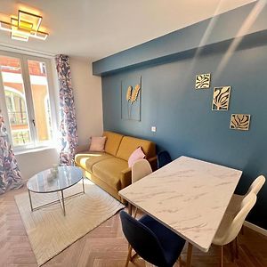 Appartement à 2 Chambres à Coucher