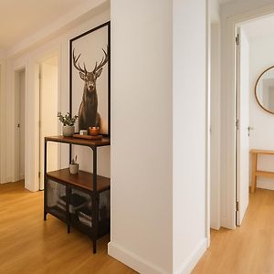 Appartement Premier à 4 Chambres à Coucher
