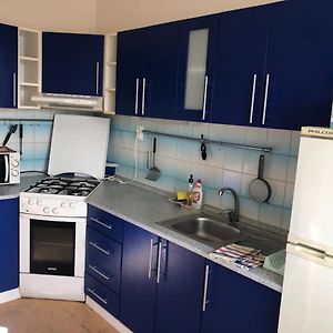Appartement à 3 Chambres à Coucher