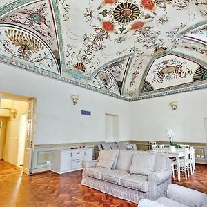 Appartement à 3 Chambres à Coucher