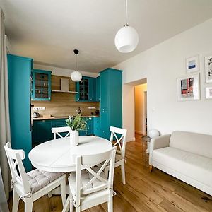 Appartement à 3 Chambres à Coucher