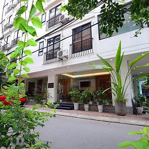 Lavender Building Hanoi Near West Lake - Serviced Apartment
