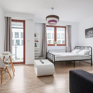 Rentplanet - Apartament Przy Moscie Lazienkowskim