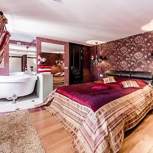 Appartement à 3 Chambres à Coucher