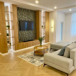 Buda Suite
