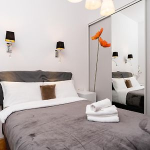 Appartement à 2 Chambres à Coucher
