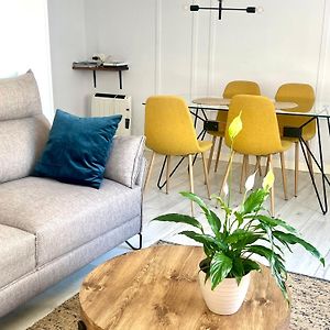 Appartement à 3 Chambres à Coucher