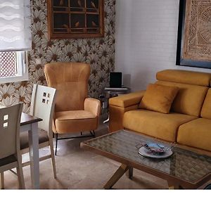 Appartement à 3 Chambres à Coucher
