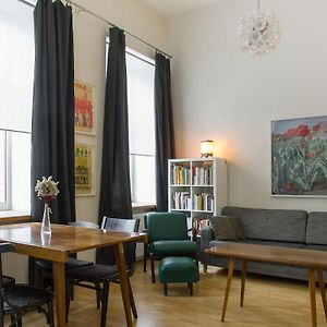Appartement à 2 Chambres à Coucher