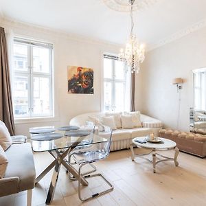 Royal Neighbourhood Elegant Flat In Central Oslo