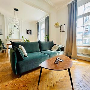 Appartement à 2 Chambres à Coucher