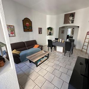 Appartement à 2 Chambres à Coucher