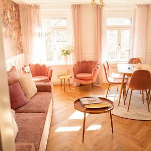 Appartement à 3 Chambres à Coucher