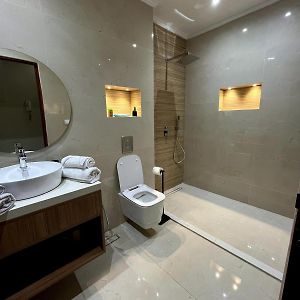 Appartement à 2 Chambres à Coucher