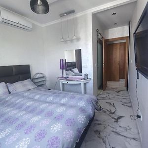 Appartement à 3 Chambres à Coucher