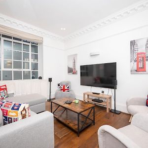Appartement à 3 Chambres à Coucher