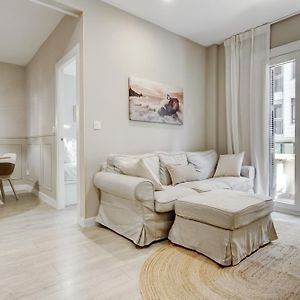 Appartement à 2 Chambres à Coucher