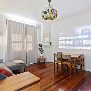 Appartement à 2 Chambres à Coucher