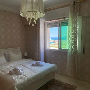 Appartement à 3 Chambres à Coucher