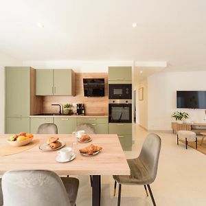 Appartement à 3 Chambres à Coucher