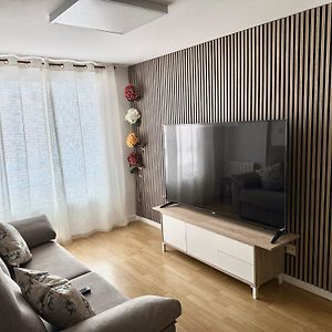 Appartement à 3 Chambres à Coucher
