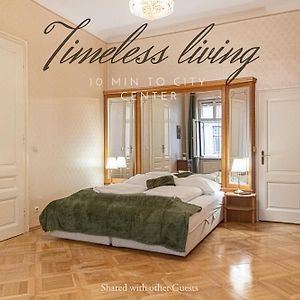 Chambre Budgétée Lit King-Size