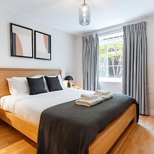 Appartement à 3 Chambres à Coucher