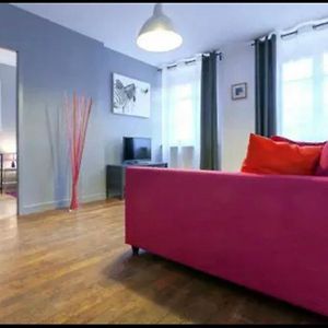 Appartement à 2 Chambres à Coucher
