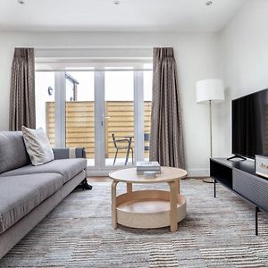 Appartement à 2 Chambres à Coucher