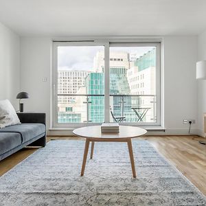 Appartement à 2 Chambres à Coucher
