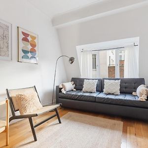 Appartement à 2 Chambres à Coucher