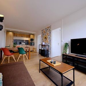 Appartement à 2 Chambres à Coucher