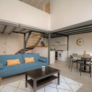 Appartement à 2 Chambres à Coucher