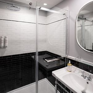 Chambre Standarde Lit Queen-Size
