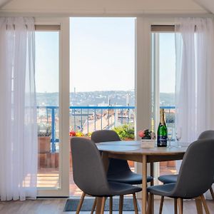 Appartement à 2 Chambres à Coucher