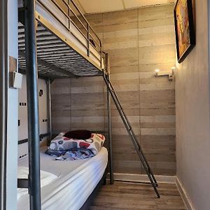 Private Bathroom Quadruple Room