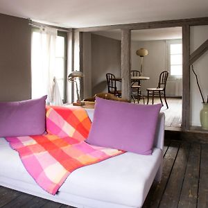 Appartements Au-Dessus Du...