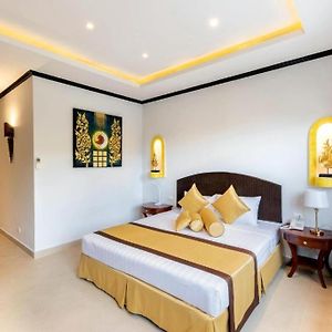 Studio VIP Lit King-Size