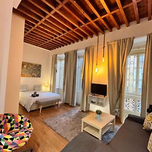 HomeAbroad Apartments - Larios Boutique Studio