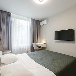 Petrovdom 408-467-471-277-377 In Central Park Cozy Apartments