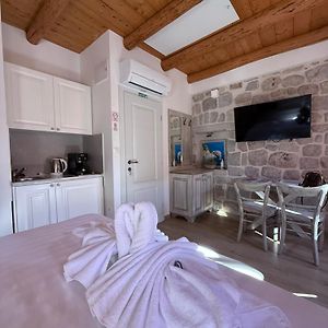 Dubrovnik Throne Suite IV