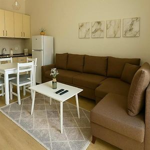 Home Inn Apartaments