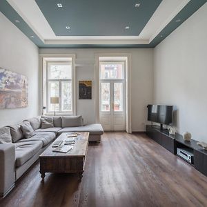 Venus Apartments - Broadway I